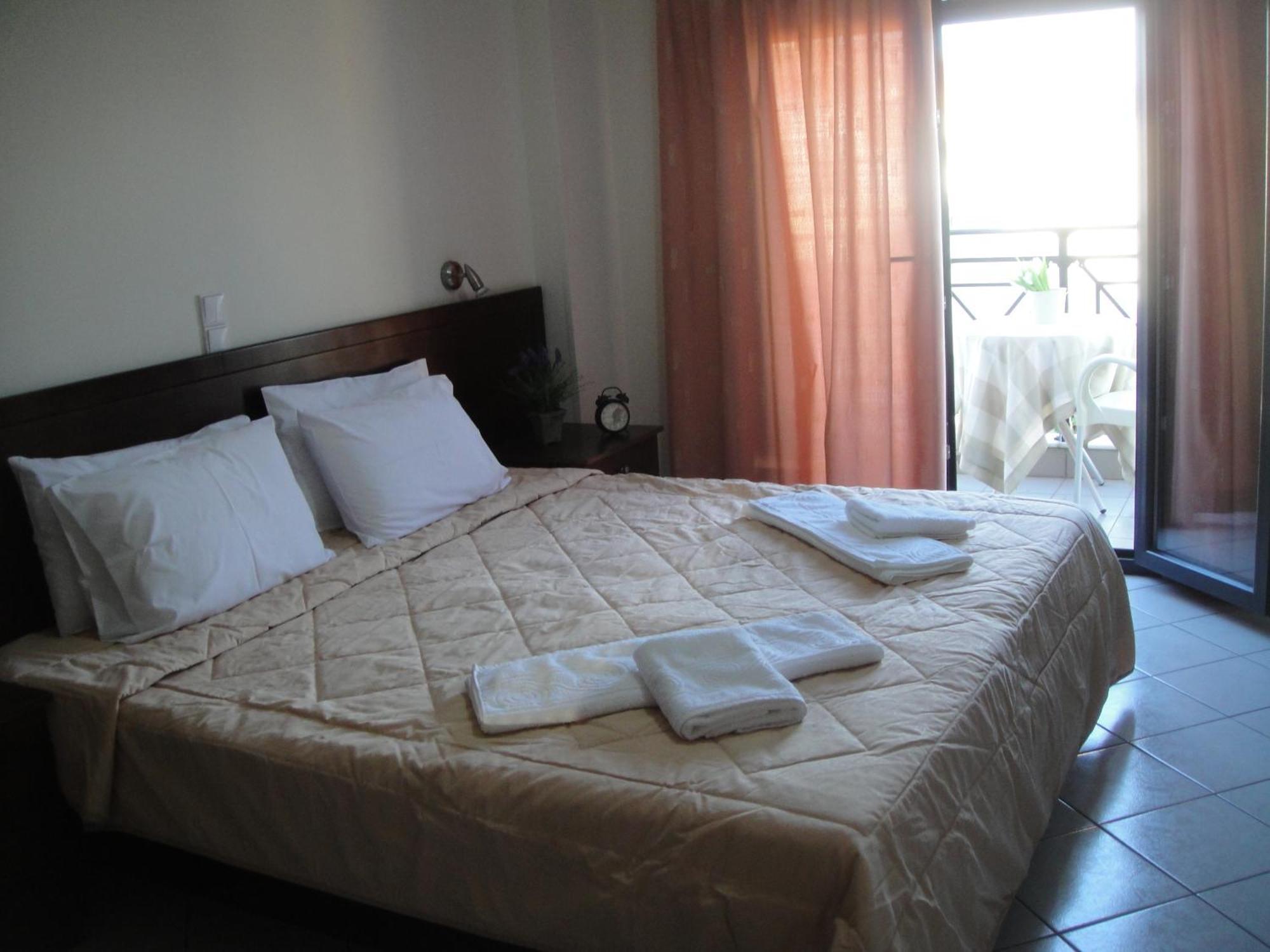 Gera Bay Studios And Apartments Απιδιάς Λάκκος Δωμάτιο φωτογραφία