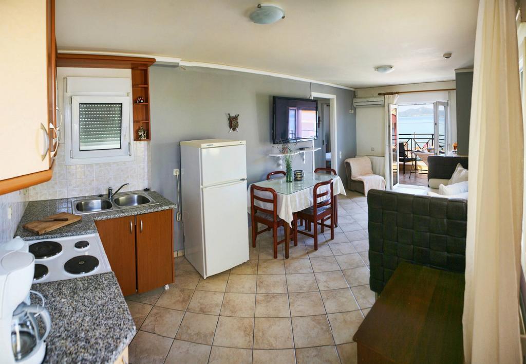 Gera Bay Studios And Apartments Απιδιάς Λάκκος Εξωτερικό φωτογραφία