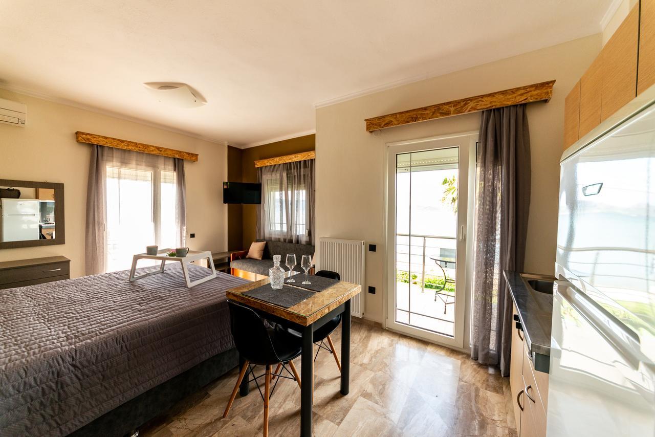 Gera Bay Studios And Apartments Απιδιάς Λάκκος Εξωτερικό φωτογραφία